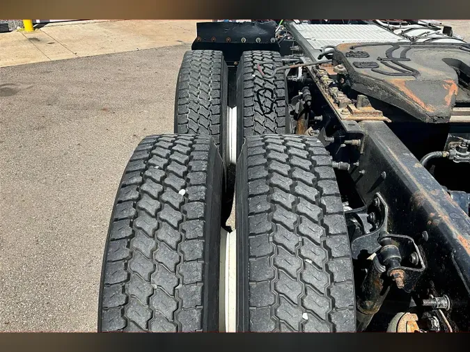 2019 INT LT625 6x4