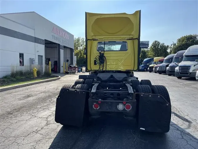 2018 INTERNATIONAL RH613