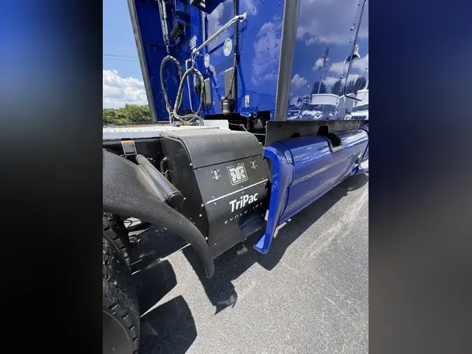 2022 Peterbilt 579