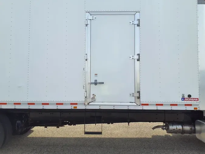 2020 FREIGHTLINER/MERCEDES M2 106