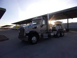 2020 Peterbilt 567