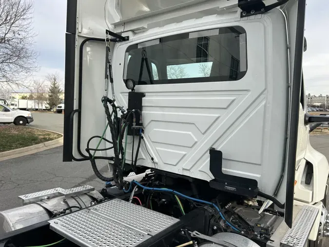 2025 International LT625