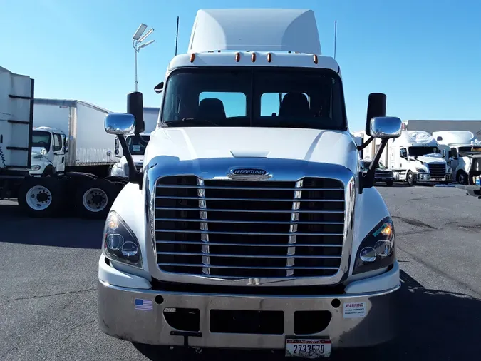 2019 FREIGHTLINER/MERCEDES CASCADIA 125