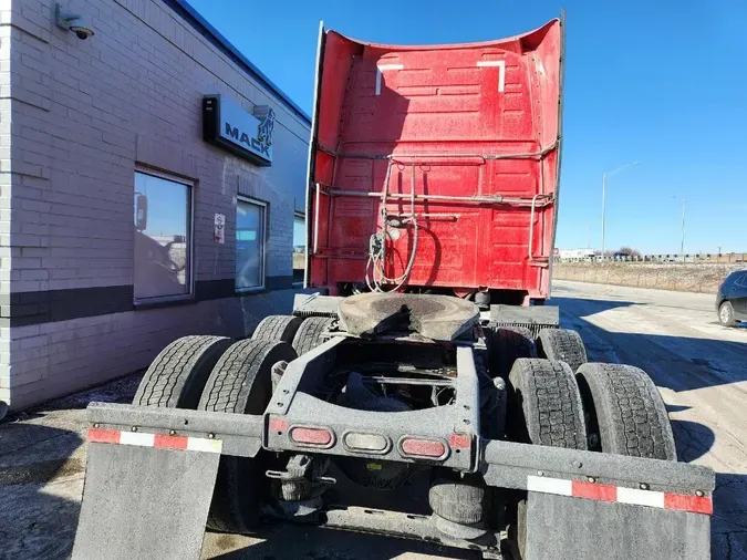 2024 VOLVO VNL64T860