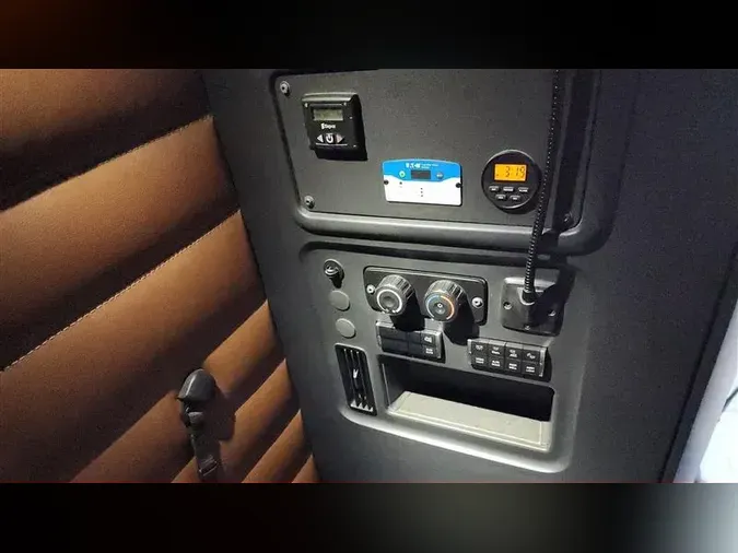 2020 FREIGHTLINER CA126