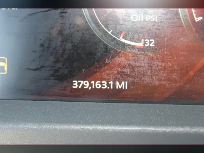 2023 Peterbilt 579