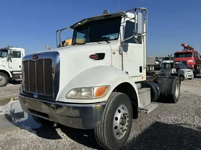 2014 PETERBILT 3376408fc0cb16cf62788fd56d7446b7275