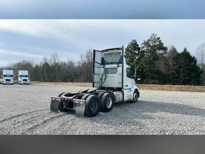 2018 Volvo VNL300