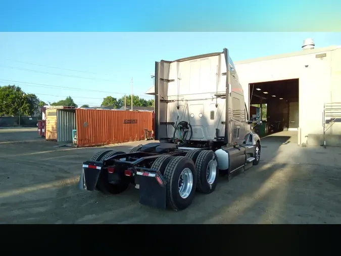 2022 International LT