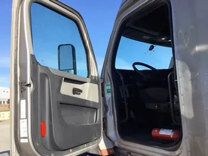 2020 Freightliner Cascadia