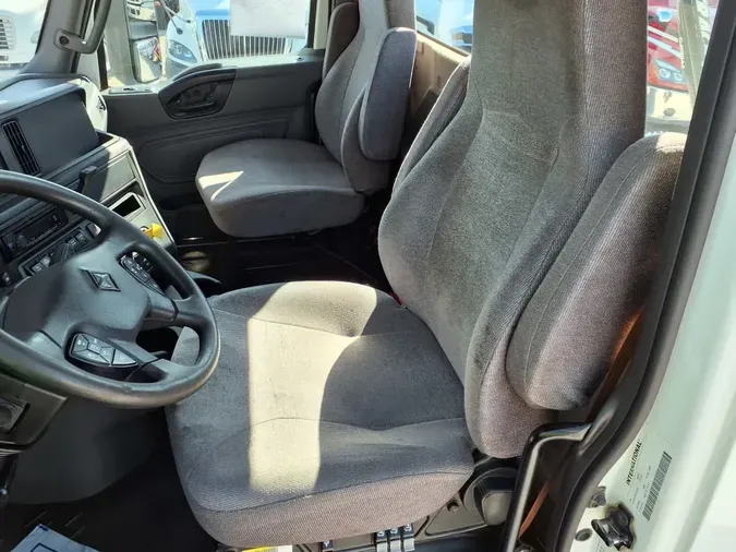 2019 NAVISTAR INTERNATIONAL LT625 DAYCAB T/A