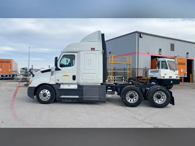 2020 Freightliner Cascadia