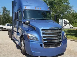 2019 FREIGHTLINER CA126