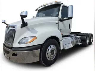 2020 International LT625