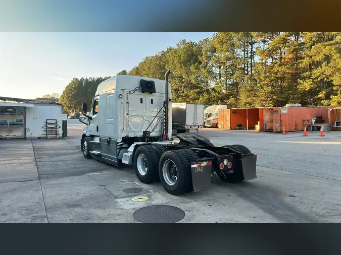 2021 Freightliner Cascadia 126641d90d1b85c48a15badfe6f461fa0bf