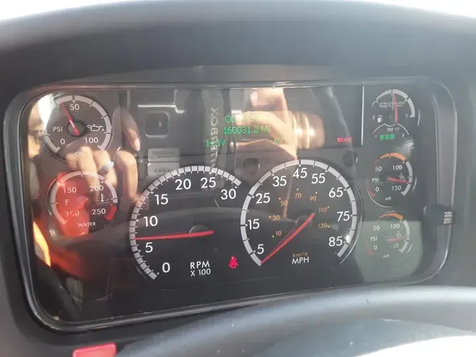 2019 FREIGHTLINER/MERCEDES M2 1066421f3e7f840b18080718d9957c92c36