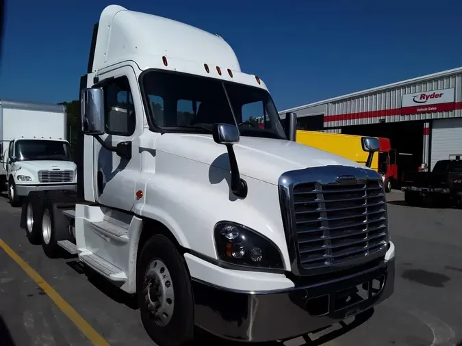 2018 FREIGHTLINER/MERCEDES CASCADIA 125