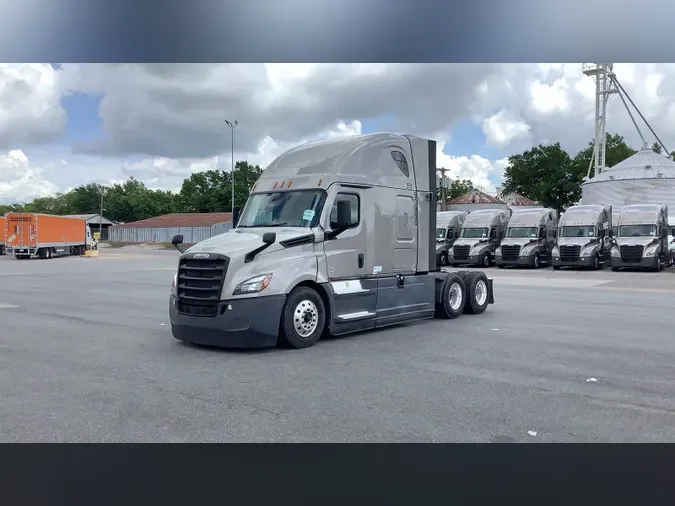 2023 Freightliner Cascadia 126