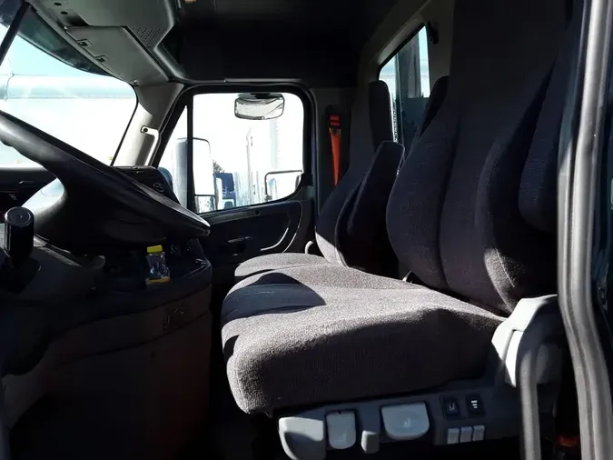 2019 FREIGHTLINER/MERCEDES CASCADIA 125