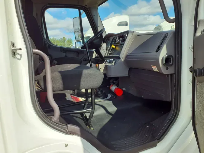 2019 FREIGHTLINER/MERCEDES M2 106