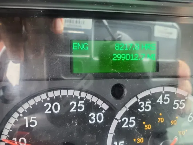 2016 FREIGHTLINER 108SD