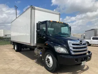 2018 HINO TRUCK 268
