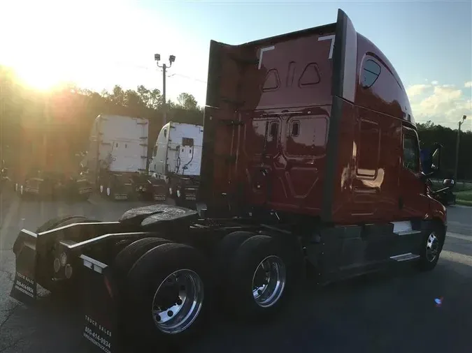 2020 FREIGHTLINER CASCADIA