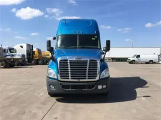 2018 Freightliner CASCADIA 125