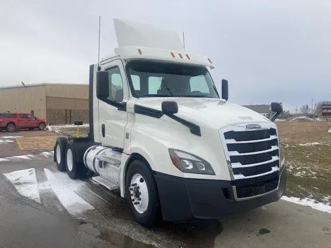 2018 Freightliner New Cascadia643658f67f82da13849c68c3817fa25e
