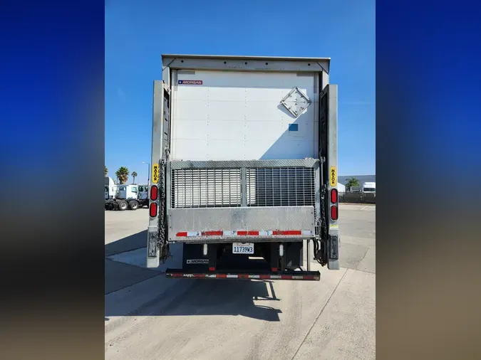 2018 FREIGHTLINER/MERCEDES CASCADIA 113