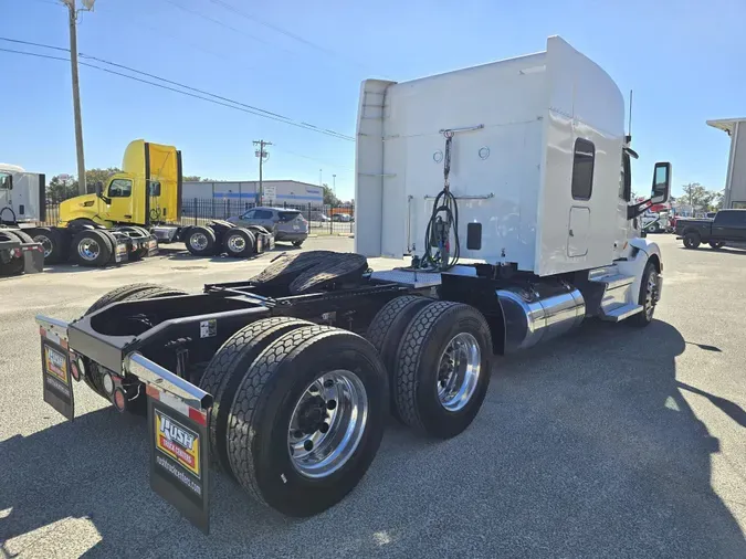2022 Peterbilt 579