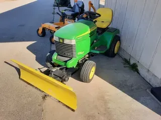 2004 John Deere 335