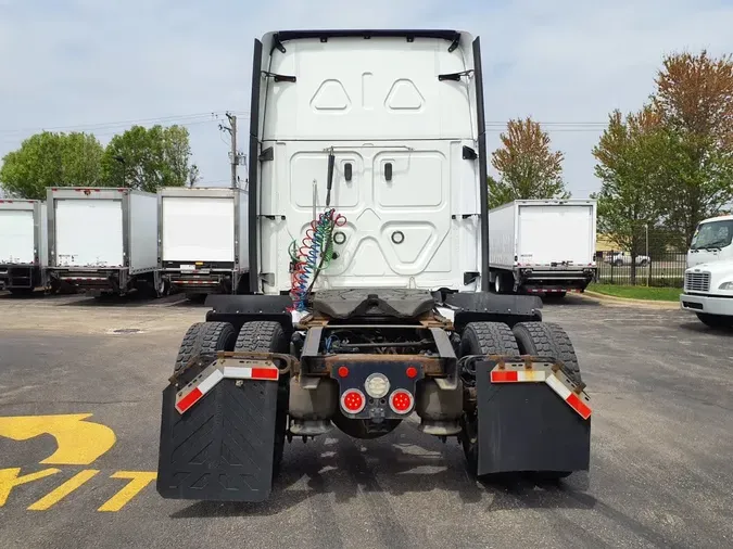 2021 FREIGHTLINER/MERCEDES NEW CASCADIA 116
