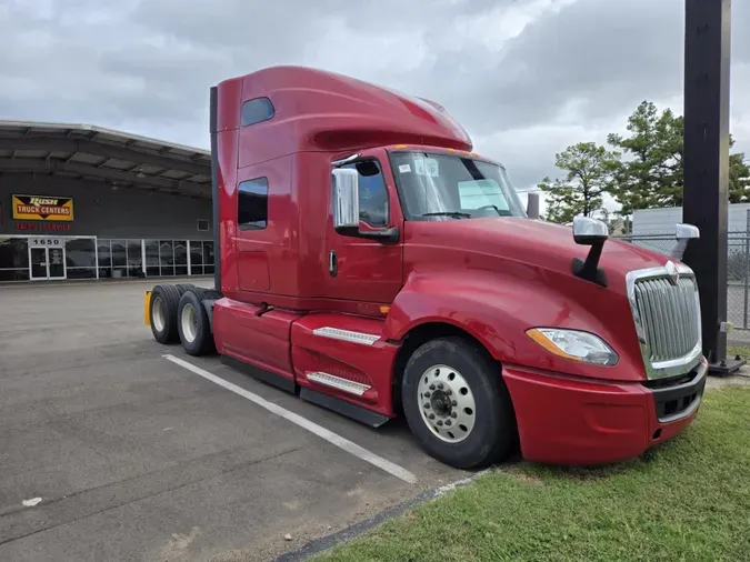 2020 International LT625