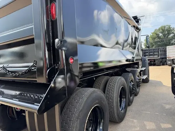 2014 FREIGHTLINER 114SD
