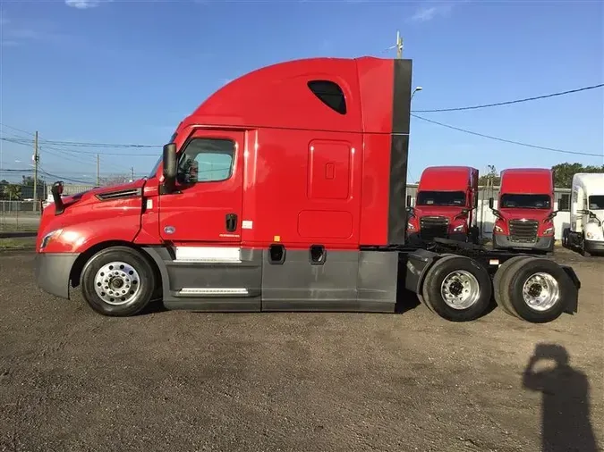 2021 FREIGHTLINER CASCADIA