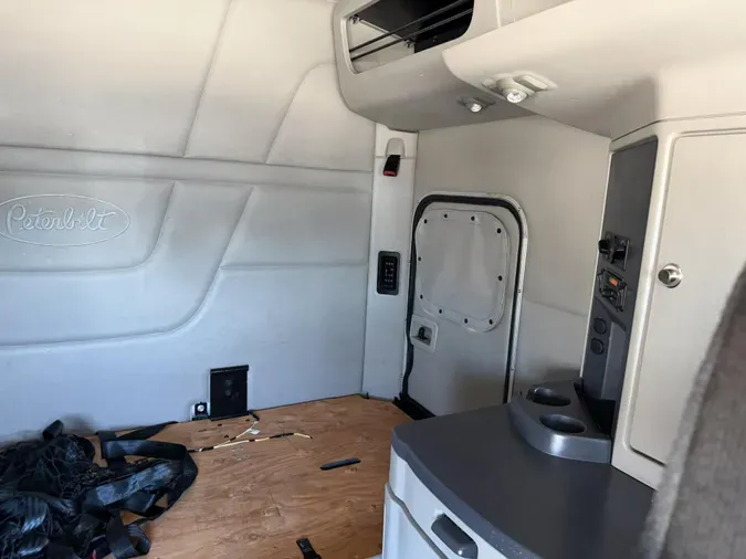 2020 Peterbilt 567