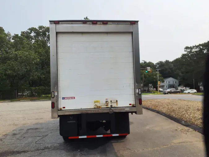 2014 FREIGHTLINER/MERCEDES M2 106