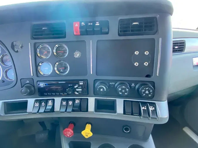 2020 Kenworth T680