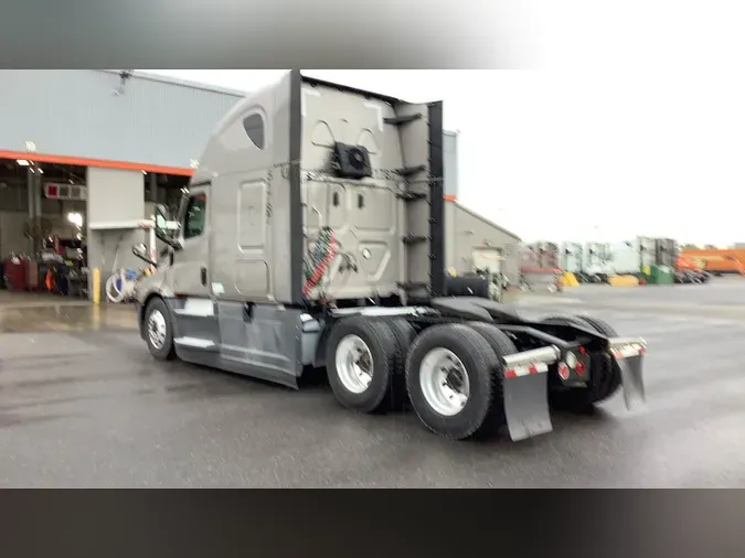 2021 Freightliner Cascadia