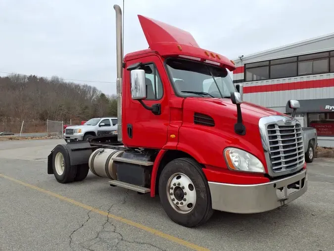 2019 FREIGHTLINER/MERCEDES CASCADIA 113