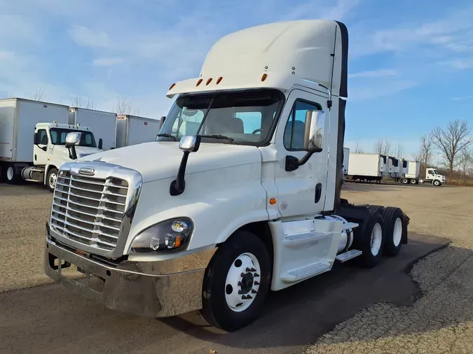 2016 FREIGHTLINER/MERCEDES CASCADIA 1256456c96ed79fa2d6d4b96d6198a48ad5