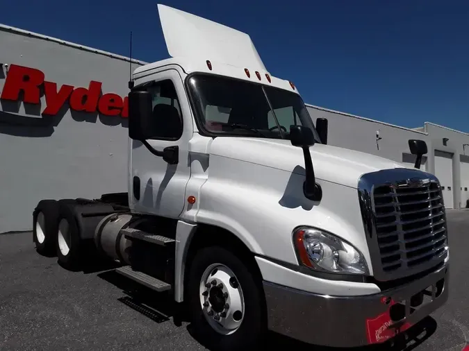 2018 FREIGHTLINER/MERCEDES CASCADIA 125