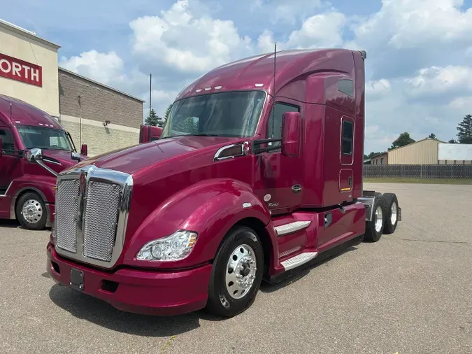 2022 Kenworth T680