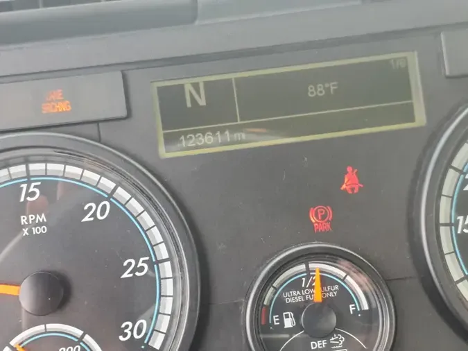 2017 FREIGHTLINER/MERCEDES CASCADIA 125645aa443c8731c17a82a8a0541355c8e
