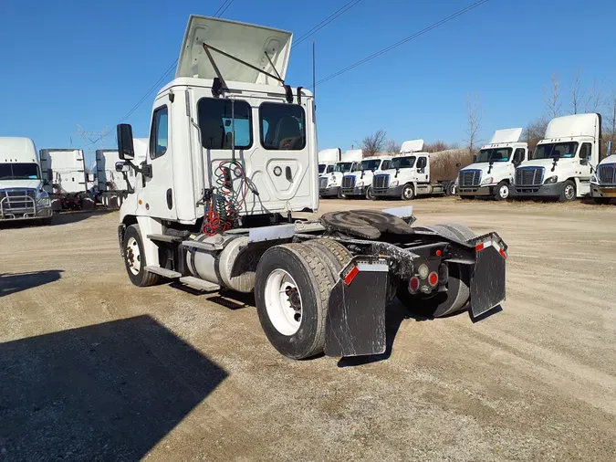 2018 FREIGHTLINER/MERCEDES CASCADIA 125