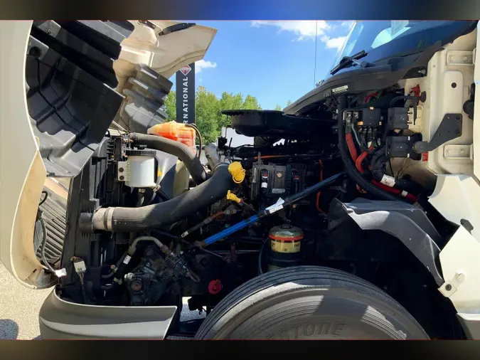 2019 INT LT625 6x4