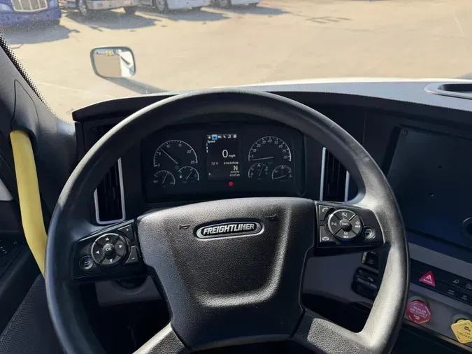 2022 Freightliner Cascadia