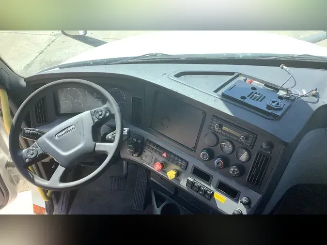 2022 Freightliner Cascadia 126646c85eea7aaa6b1d59a63e548047250
