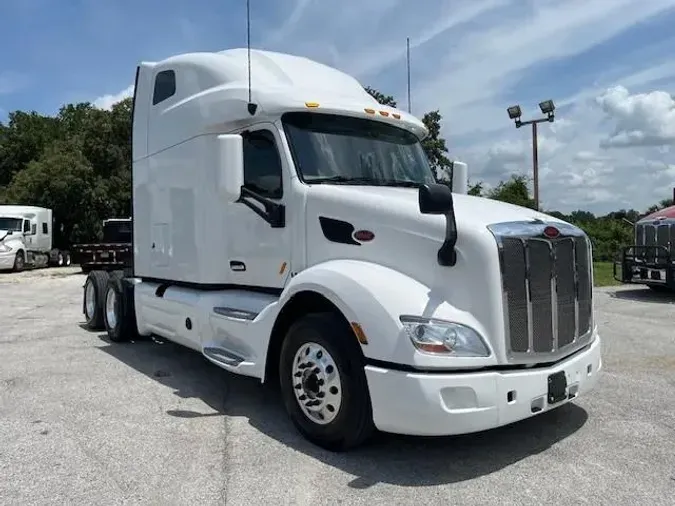 2022 Peterbilt 579